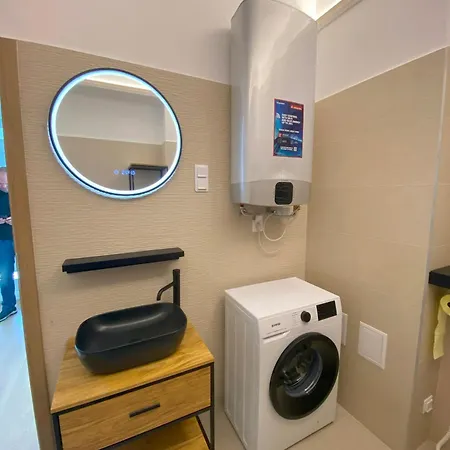 Norah - Liget Apartment *